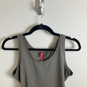 Spanx Gray/Grey Suit Yourself Scoop Neck Bodysuit Large